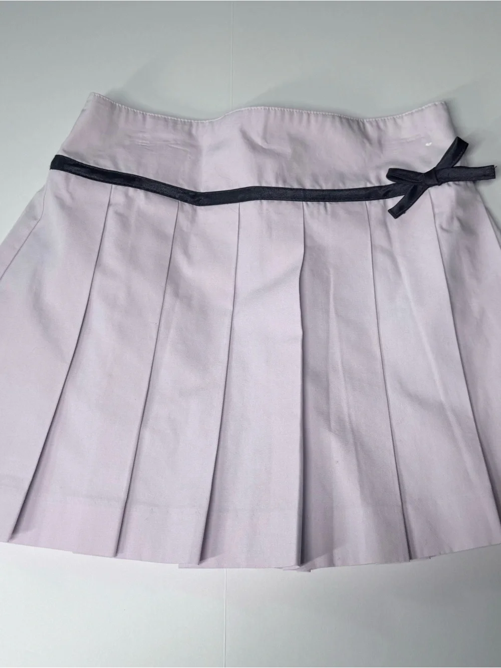 Gymboree Lavender Pleated Mini Skirt with Navy Blue Bow Trim Sz 5 EUC